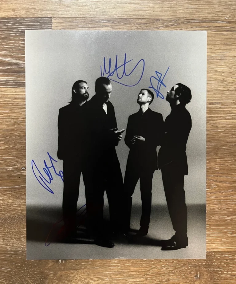 * THE 1975 * signed 11x14 photo * MATT HEALY, ROSS, ADAM & GEORGE * PROOF * 2