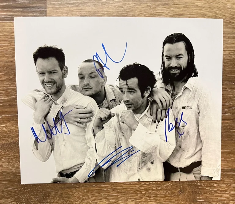 * THE 1975 * signed 11x14 photo * MATT HEALY, ROSS, ADAM & GEORGE * PROOF * 6