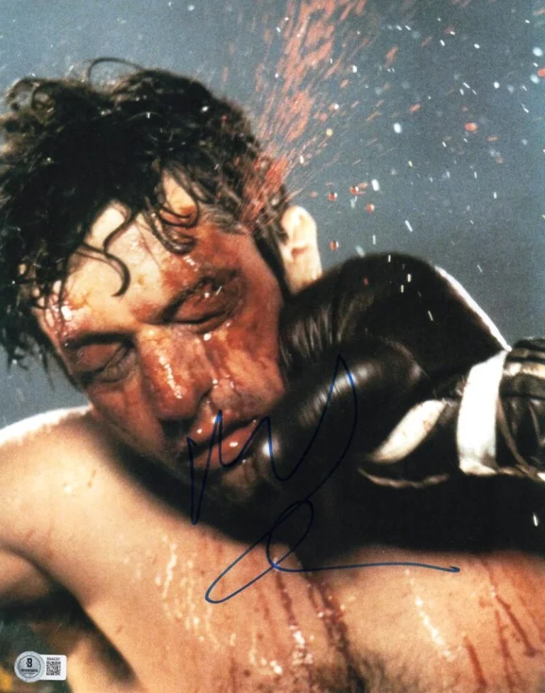 Robert DeNiro Signed Autograph 11x14 Photo as Jake LaMotta Raging Bull - Beckett