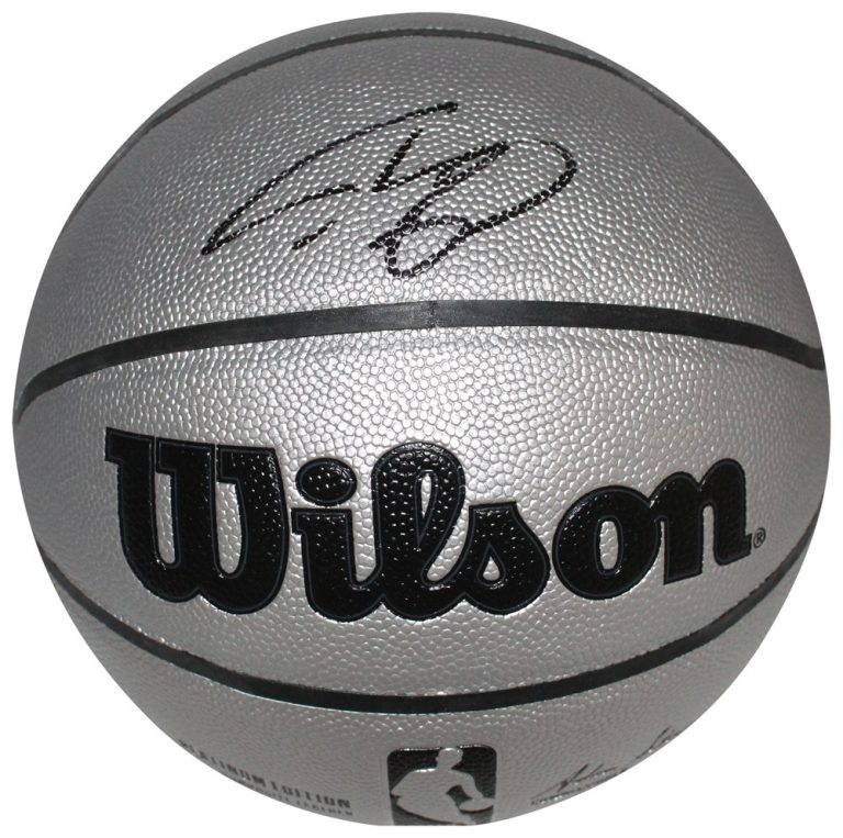 Shaquille O'Neal Autographed Los Angeles Lakers Silver Basketball Beckett 40875