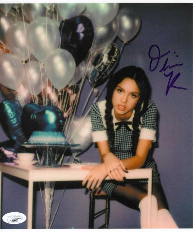 Olivia Rodrigo Signed Autograph 8x10 Photo - Good 4 U & Vampire Singer JSA COA