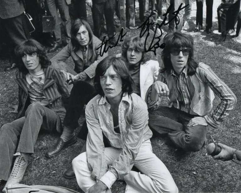 CHARLIE WATTS SIGNED AUTOGRAPH 8X10 PHOTO - ROLLING STONES, SOME GIRLS, ACOA COA