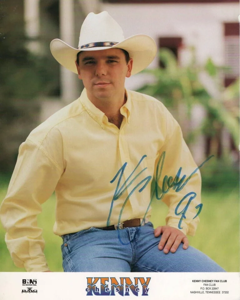 KENNY CHESNEY SIGNED AUTOGRAPH 8X10 PHOTO - YOUNG FAN CLUB PROMO PHOTO ACOA RARE