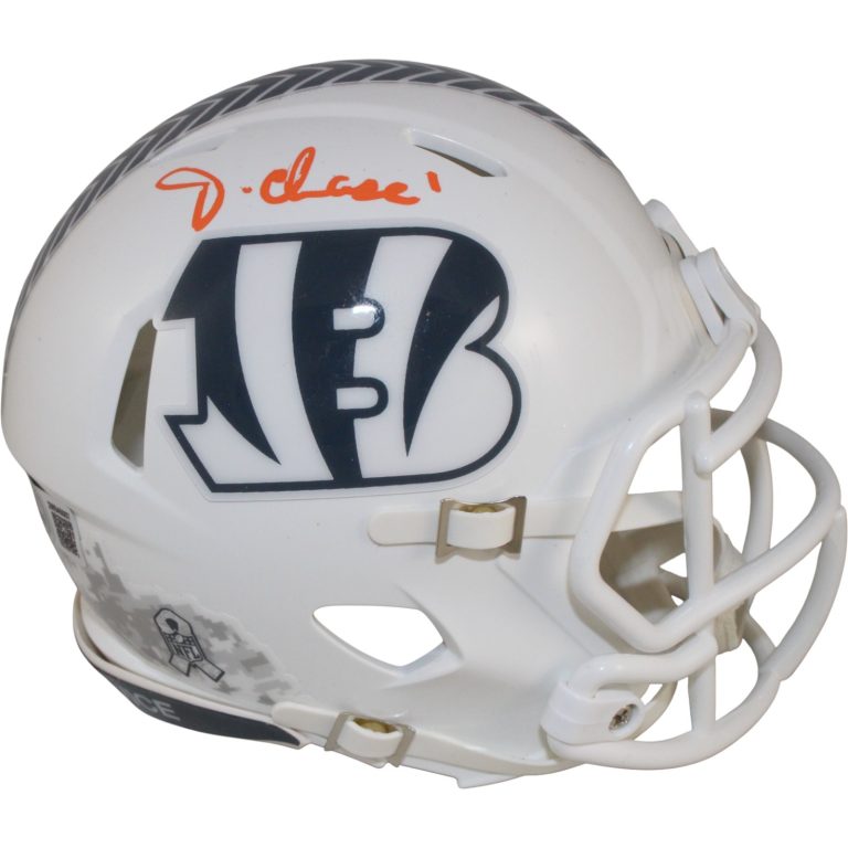 Ja'Marr Chase Autographed Cincinnati Bengals 2024 STS Mini Helmet Beckett 53642