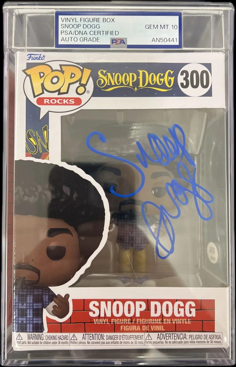 Snoop Dogg signed Funko Pop #300 Encapsulated PSA Auto 10 Autographed