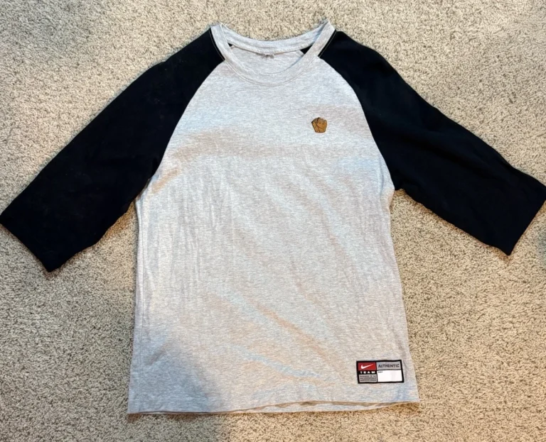 Nike SB Raglan Skate T-Shirt Grey Heather/Black Size S/M