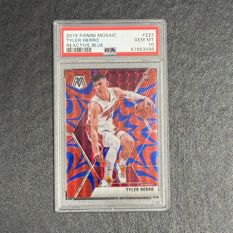 2019 Panini Mosaic Reactive Blue#223 Tyler Herro Signed Card PSA 10 Miami Heat