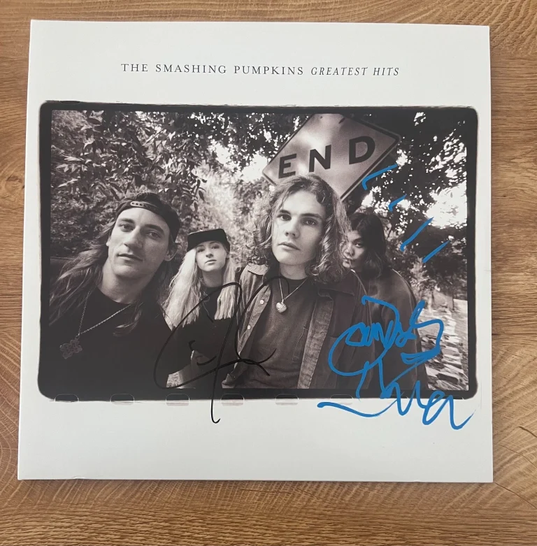 * THE SMASHING PUMPKINS * signed album * THE GREATEST HITS * JAMES & JIMMY * 1