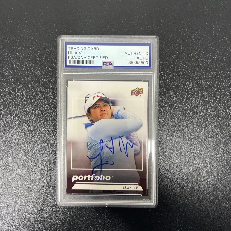 Upper Deck Portfolio#!81 Lilia Vu Signed Card PSA Autographed