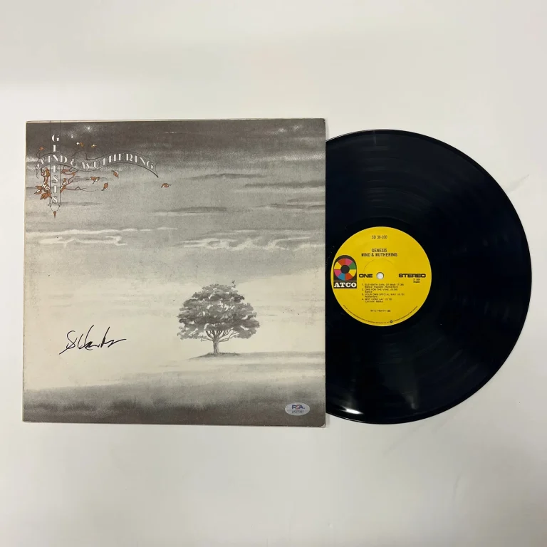 Steve Hackett Signed Wind & Wuthering Vinyl Album PSA Autographed
