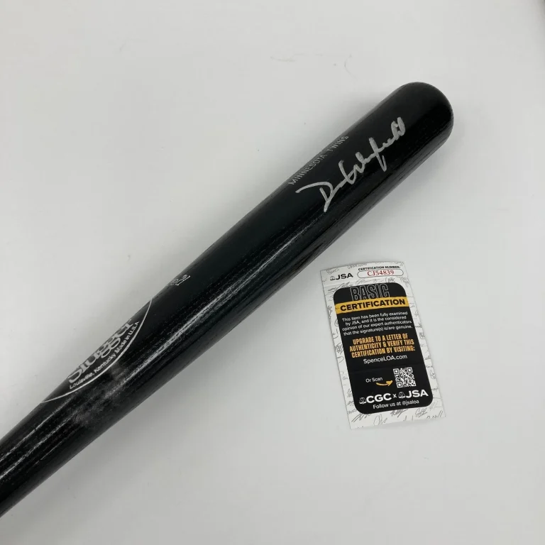 Dave Winfield Signed Louisville Slugger Game Model Baseball Bat JSA COA