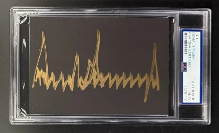 Donald Trump Signed Autograph PSA/DNA COA Slabbed Rare Gold Cut President Card A