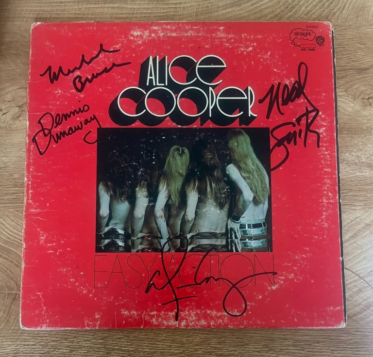 * ALICE COOPER BAND * signed vinyl album * EASY ACTION * COA *
