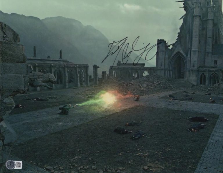 Daniel Radcliffe Signed Autograph 11x14 Photo Harry Potter vs Lord Voldemort BAS