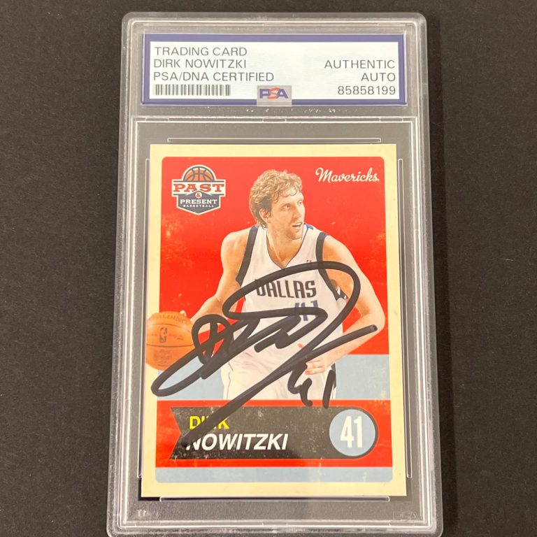 2012 Panini#56 Dirk Nowitzki Signed Card PSA Autographed