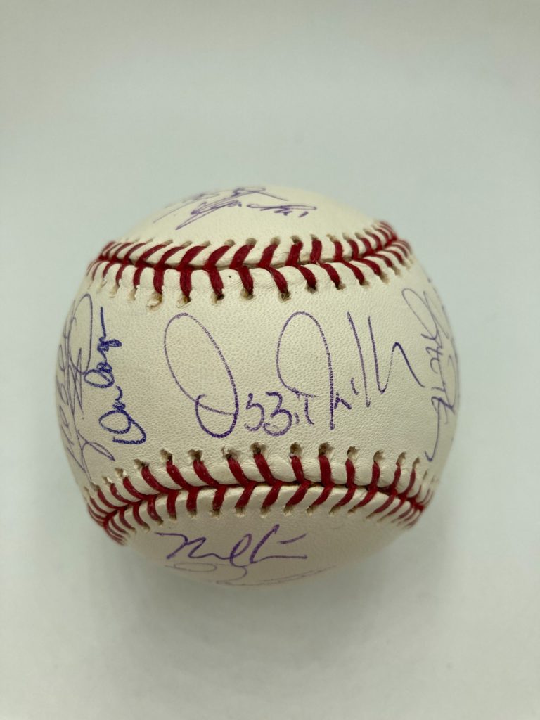 2005 Chicago White Sox World Series Champs Team Signed Baseball JSA COA