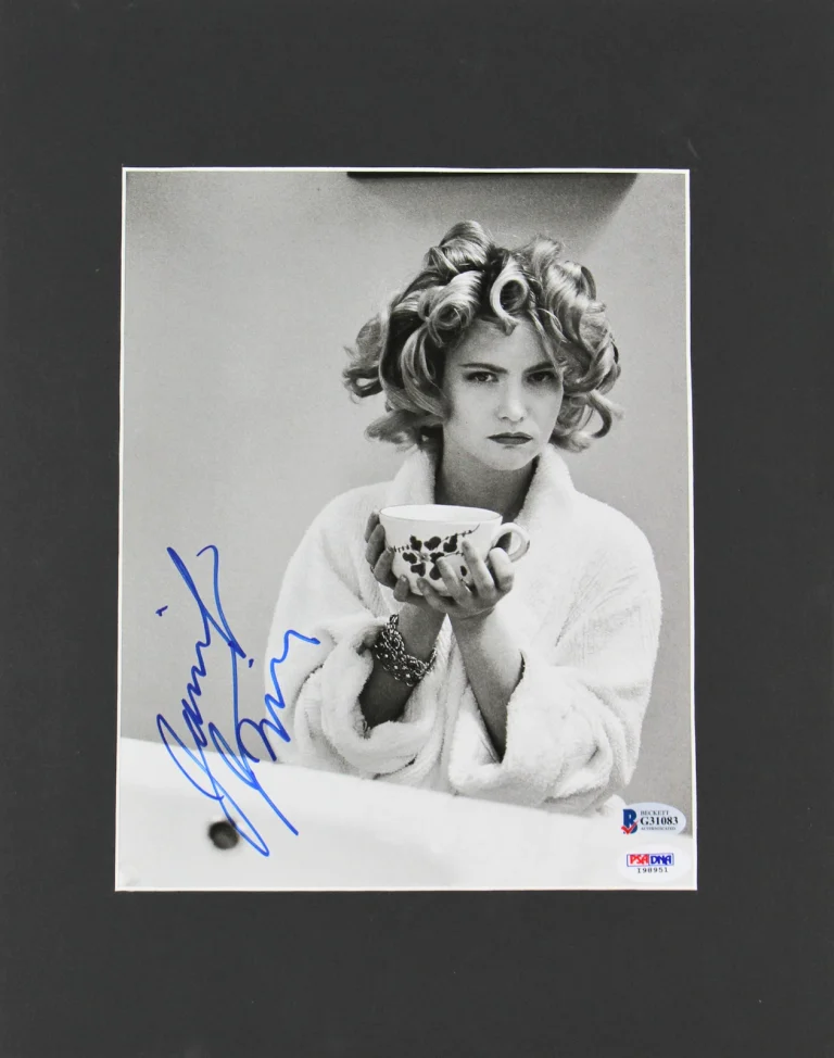 Jennifer Jason Leigh Single White Female Signed Matted Magazine Page Photo BAS