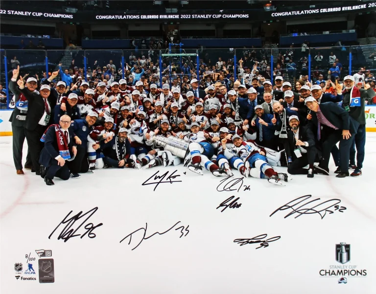 Avalanche (6) MacKinnon, Landeskog, +4 Signed 16x20 Photo LE #8/100 Fanatics