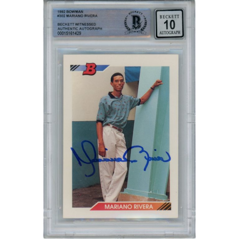 Mariano Rivera Autographed 1982 Bowman #302 10 Auto Slabbed Card Beckett 49366