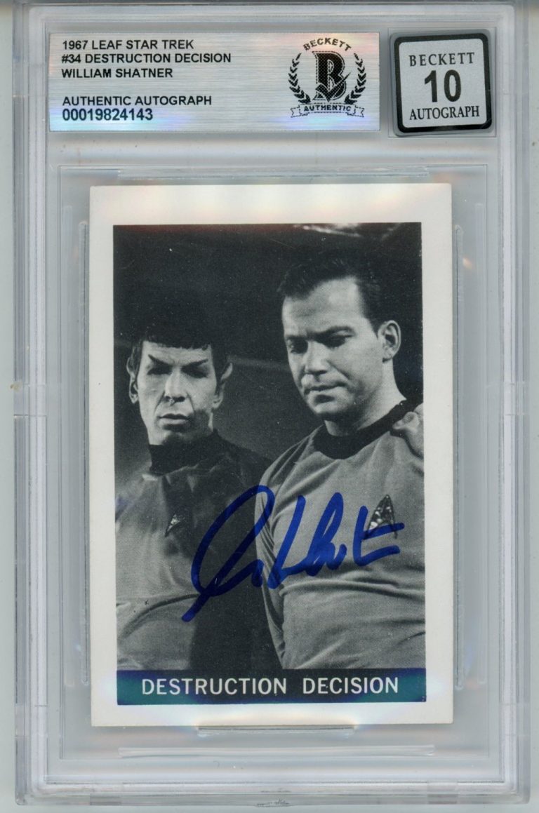 William Shatner Signed 1967 Leaf Star Trek #34 10 auto Card Slab BAS 57106