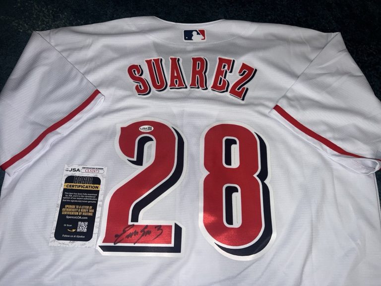Eugenio Suarez Signed Cincinnati Reds Jersey Superstar Slugger JSA Auth #2