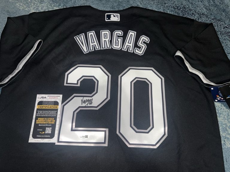 Miguel Vargas Signed Chicago White Sox Jersey Superstar Slugger JSA Auth