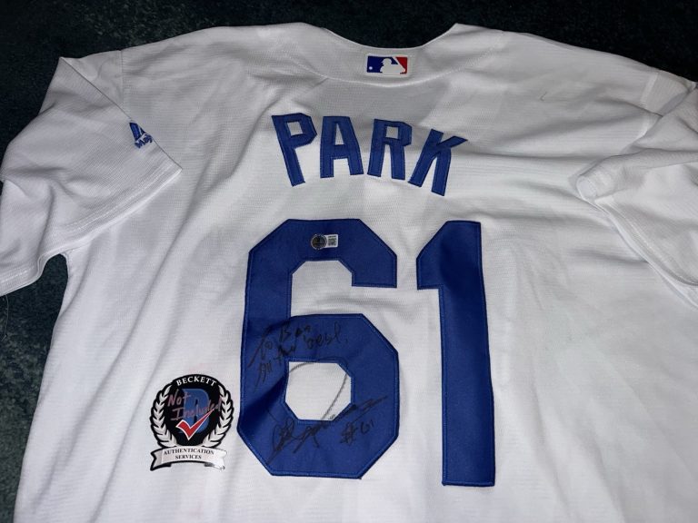 Chan Ho Park Signed Los Angeles Dodgers Jersey Korea Legend Star Beckett #2