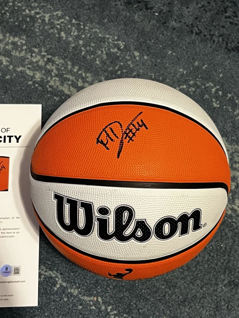 Dominique Malonga Signed Official Wilson WNBA Basketball Storm Star Beckett