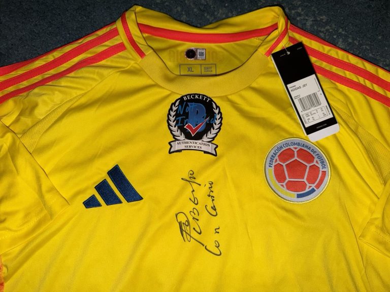 Pibe Carlos Valderrama Signed Columbia Soccer Jersey Legendary Star Beckett