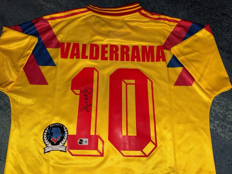 Pibe Carlos Valderrama Signed Columbia Soccer Jersey #10 Legendary WC Beckett #4