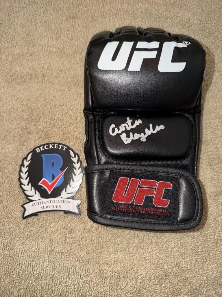 Curtis Blaydes Signed UFC Glove UFC Future Champ Superstar Legend Beckett