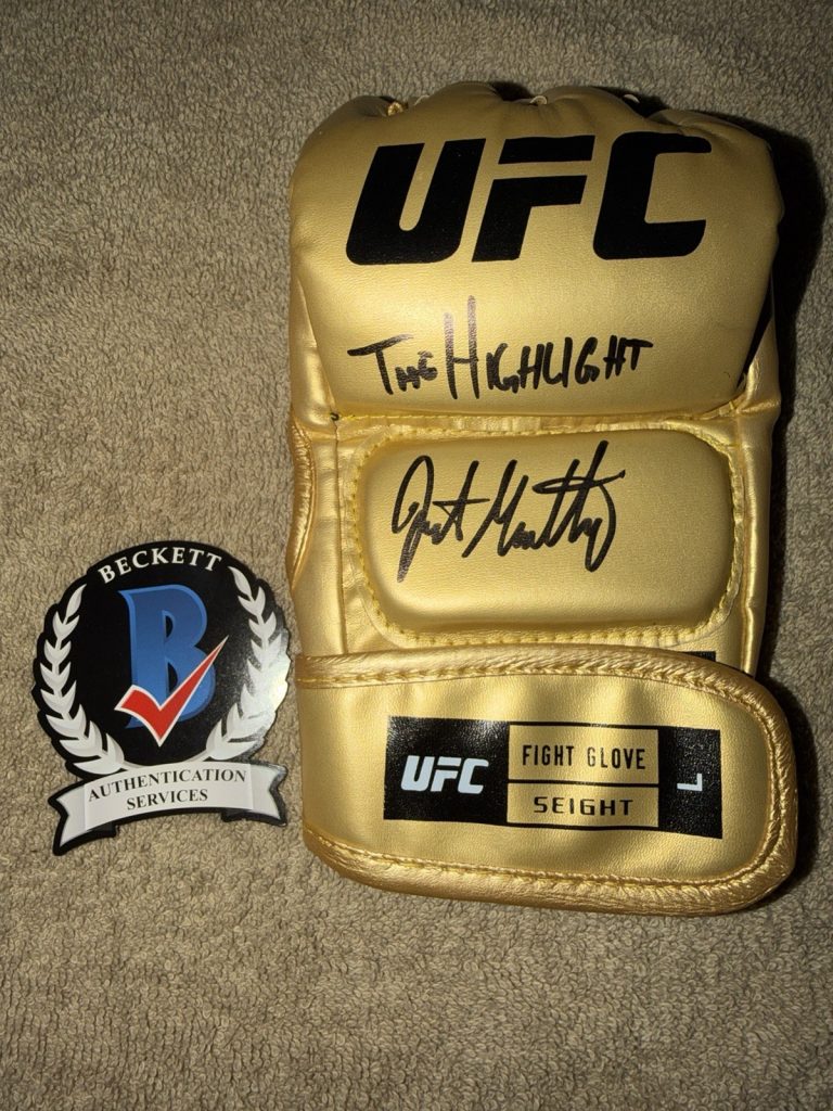 Justin Gaethje Signed UFC Glove UFC Freedom 250 Champ Star Legend Beckett #4