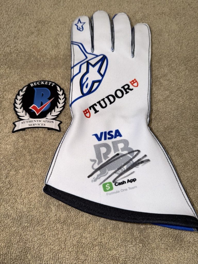 Arvid Lindblad Signed Visa RB Racing Bulls Race Glove Formula 1 Star Beckett #2