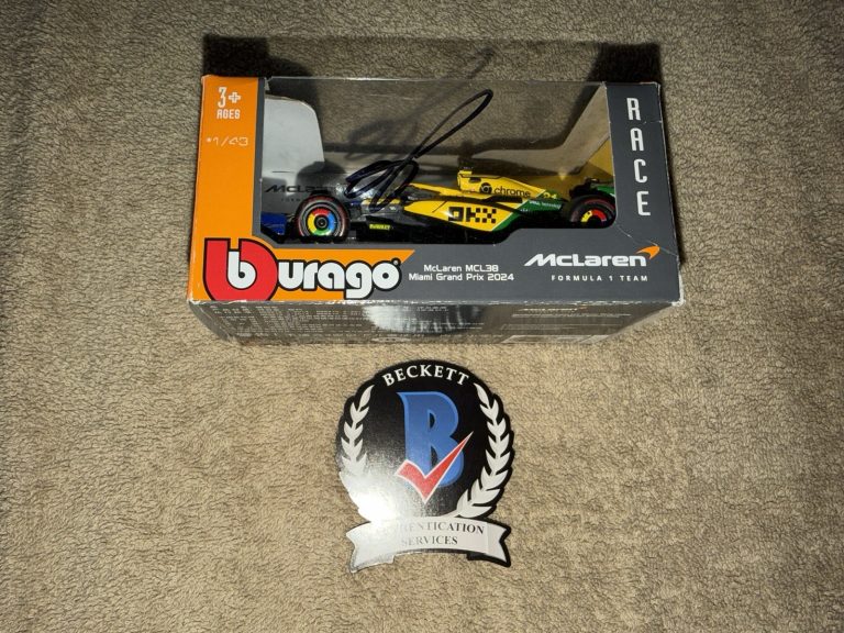 Oscar Piastri Signed Official McLaren Racing 1:43 Car Star Aussie Beckett