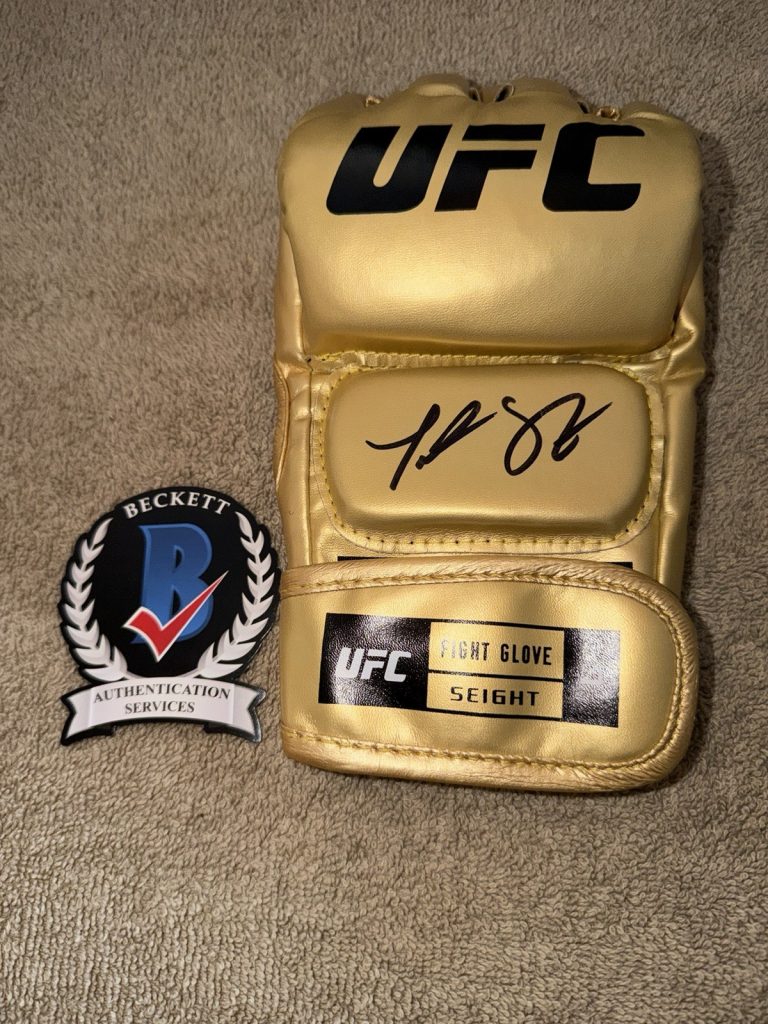 Tatiana Suarez Signed UFC Glove UFC Future Champ Superstar Beauty Beckett