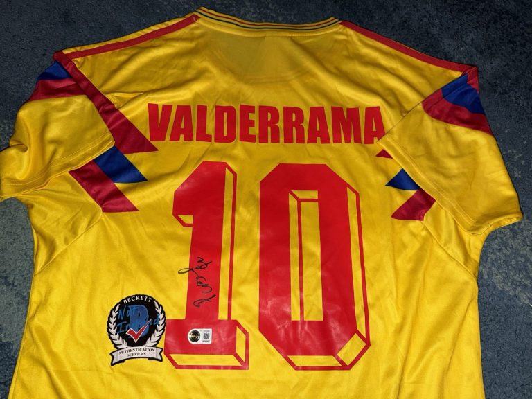 Pibe Carlos Valderrama Signed Columbia Soccer Jersey #10 Legendary WC Beckett #2