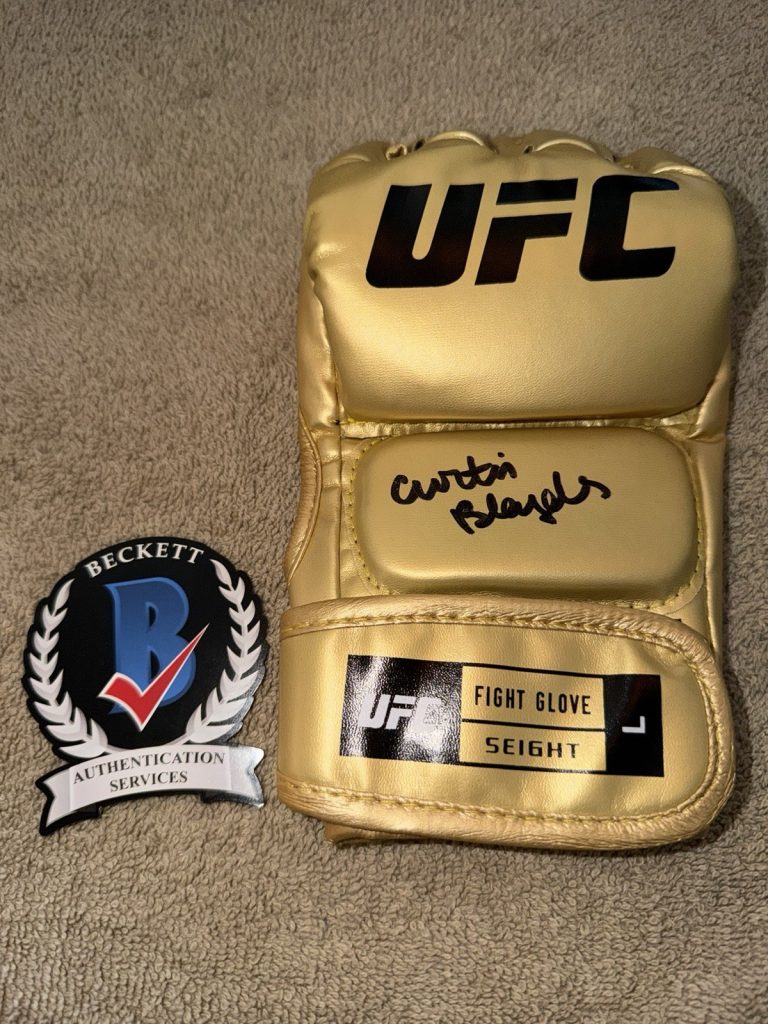 Curtis Blaydes Signed UFC Glove UFC Future Champ Superstar Legend Beckett #2