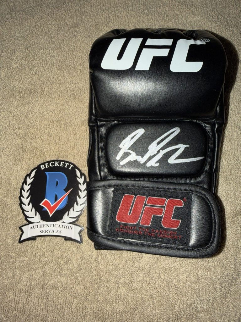 Bruce Buffer Signed UFC Glove UFC Voice Of The Octagon Superstar Beckett #4