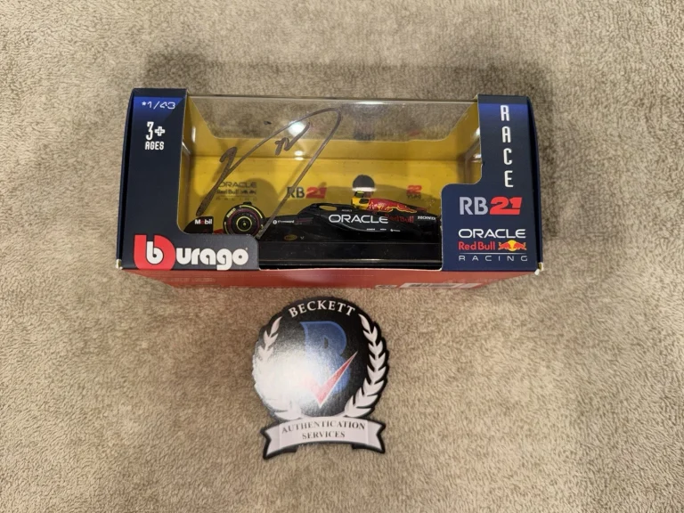 Yuki Tsunoda Signed Official Red Bull Racing 1:43 Car Star Legend Beckett