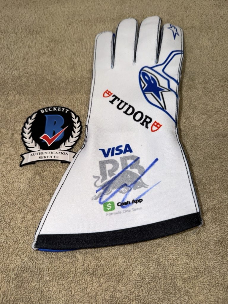 Liam Lawson Signed Visa RB Racing Bulls Race Glove Formula 1 Rookie Beckett #4