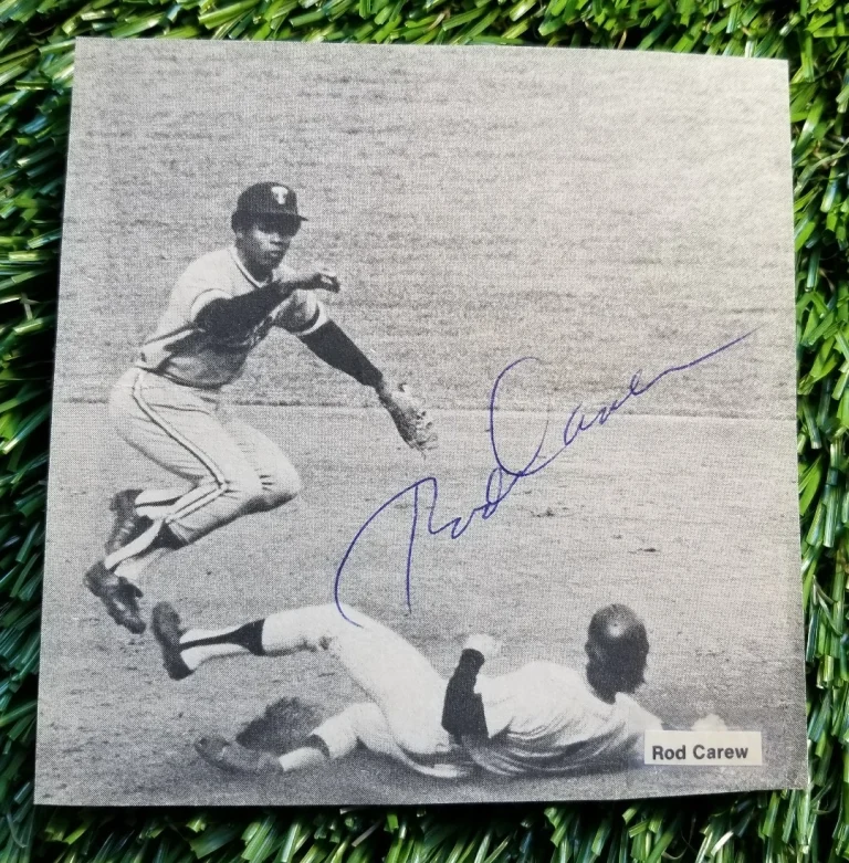 ROD CAREW SIGNED Black & White Newspaper Photo JSA/COA S52779 TWINS HOF