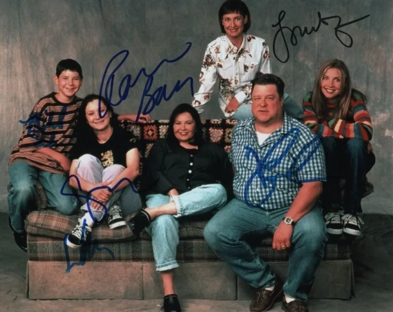 ROSEANNE Signed 8x10 CAST Photo BARR JOHN GOODMAN LAURIE METCALF + 3