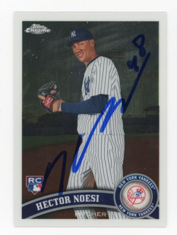 SIGNED BASEBALL CARD AUTO 2011 TOPPS CHROME HECTOR NOESI NEW YORK YANKEES #218