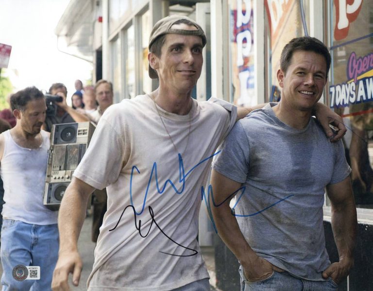 Christian Bale Mark Wahlberg Signed 11x14 Photo The Fighter Autograph Beckett