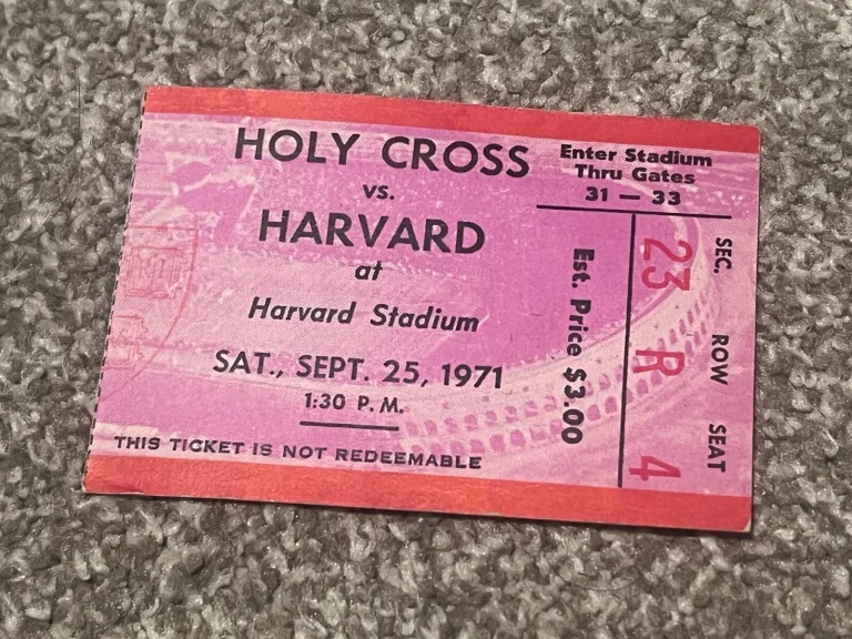 1971 VINTAGE GAME TICKET STUB FOOTBALL HARVARD COLLEGE V. HOLY CROSS 9/25
