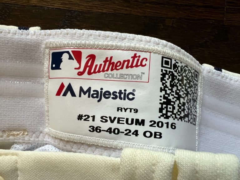 GAME USED ? ISSUED PANTS KANSAS CITY ROYALS TBTC MONARCHS 2016 DALE SVEUM