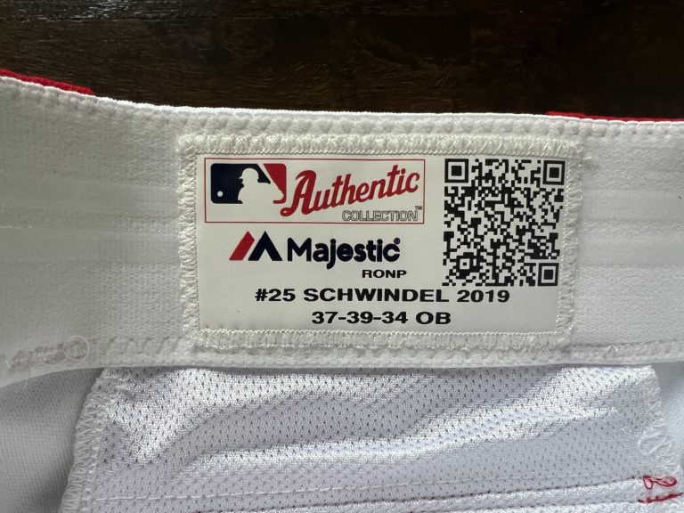 GAME USED ? ISSUED BASEBALL PANTS KANSAS CITY ROYALS MONARCHS FRANK SCHWINDEL