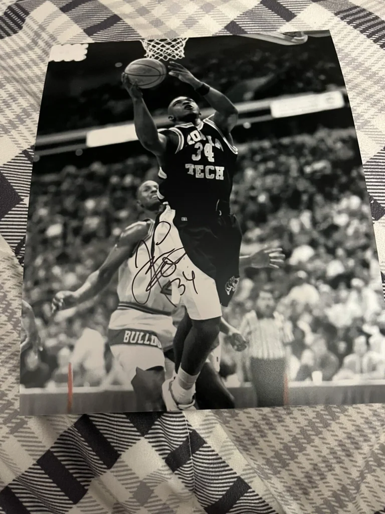 GEORGIA TECH YELLOW JACKETS JAMES FORREST SIGNED AUTOGRAPH PHOTO COA  BASKETBALL