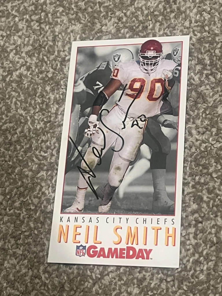 SIGNED FOOTBALL CARD AUTO KANSAS CITY CHIEFS  1992 FLEER GAMEDAY NEIL SMITH #463