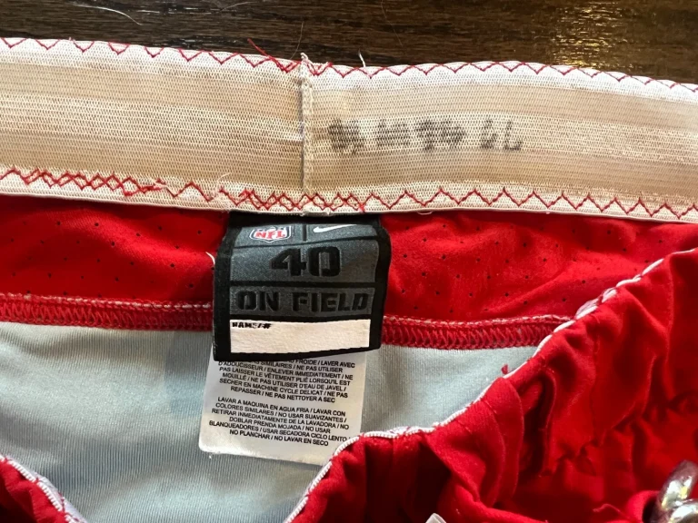 GAME USED KANSAS CITY CHIEFS FOOTBALL NIKE PANTS SIZE 40 RED 2018 66 + 93 + ?